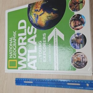 National Geographic Green Atlas for Young Explorers Hardback